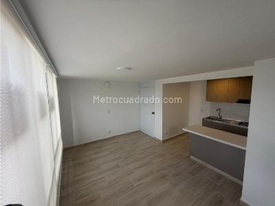 Apartamento de 2 alcobas en venta en Lagos De Torca, Bogotá, 46 m² · foto 2 de 14