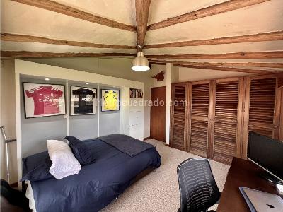 Casa de 4 alcobas en venta en Cerros De Niza, Bogotá, 361 m² · foto 15 de 20