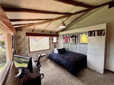 Casa de 4 alcobas en venta en Cerros De Niza, Bogotá, 361 m² · foto 16 de 20