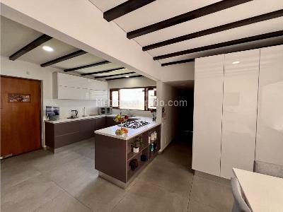 Casa de 4 alcobas en venta en Cerros De Niza, Bogotá, 361 m² · foto 7 de 20
