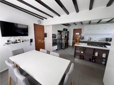 Casa de 4 alcobas en venta en Cerros De Niza, Bogotá, 361 m² · foto 8 de 20