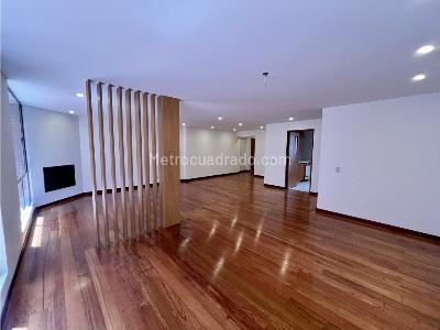 Apartamento en venta en Santa Barbara, Bogotá · foto 2 de 20
