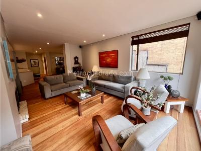 Apartamento de 3 alcobas en venta en El Retiro, Bogotá, 183 m² · foto 4 de 17