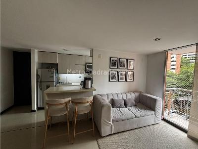 Apartamento en venta en Itagui, Itagüí · foto 2 de 13