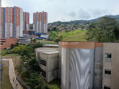 Apartamento de 3 alcobas en arriendo en Robledo Pajarito, Medellín, 55 m² · foto 4 de 15