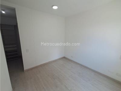 Apartamento de 3 alcobas en arriendo en San German, Medellín, 78 m² · foto 12 de 19