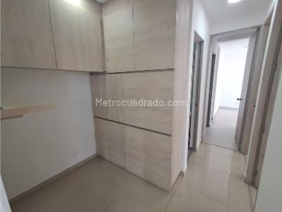 Apartamento de 3 alcobas en arriendo en San German, Medellín, 78 m² · foto 7 de 19