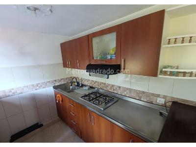 Apartamento en venta en San Javier, Medellín · foto 2 de 9
