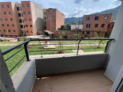Apartamento de 2 alcobas en venta en San Gabriel, Bello, 48 m² · foto 7 de 7