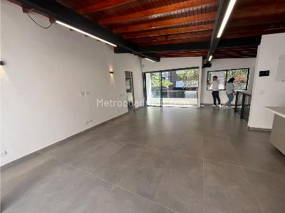 Casa de 2 alcobas en arriendo en La Castellana, Medellín, 200 m² · foto 12 de 16