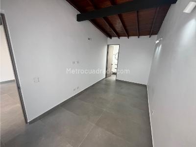 Casa de 2 alcobas en arriendo en La Castellana, Medellín, 200 m² · foto 13 de 16