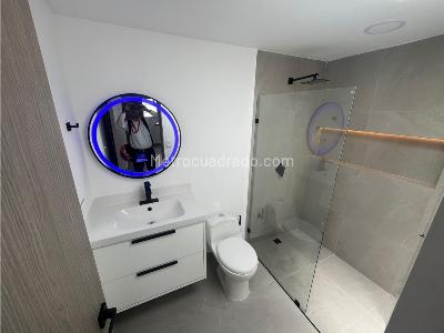 Casa de 2 alcobas en arriendo en La Castellana, Medellín, 200 m² · foto 14 de 16