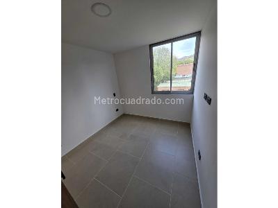 Apartamento en venta en La Floresta, Medellín · foto 10 de 16