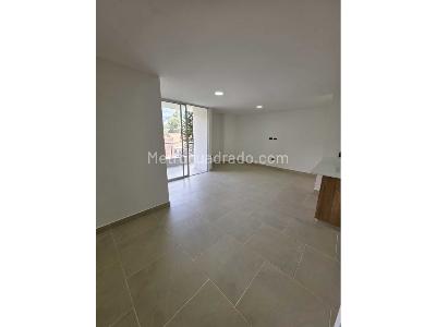 Apartamento en venta en La Floresta, Medellín · foto 2 de 16