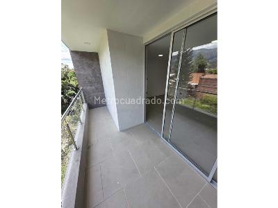 Apartamento en venta en La Floresta, Medellín · foto 7 de 16
