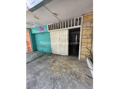 Casa de 4 alcobas en venta en Calasanz, Medellín, 272 m² · foto 4 de 15
