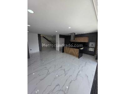 Apartamento de 4 alcobas en venta en Laureles, Medellín, 300 m² · foto 2 de 20