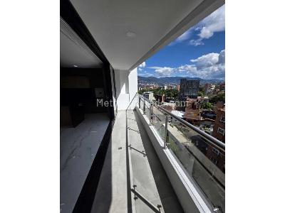 Apartamento de 4 alcobas en venta en Laureles, Medellín, 300 m² · foto 3 de 20