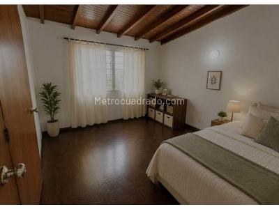Casa de 4 alcobas en venta en Suramericana, Medellín, 252 m² · foto 10 de 14