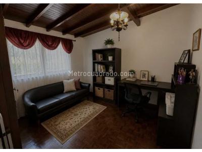 Casa de 4 alcobas en venta en Suramericana, Medellín, 252 m² · foto 11 de 14
