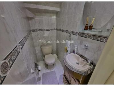 Casa de 4 alcobas en venta en Suramericana, Medellín, 252 m² · foto 3 de 14