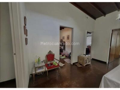 Casa de 4 alcobas en venta en Suramericana, Medellín, 252 m² · foto 9 de 14