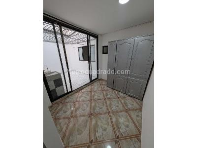 Apartamento en arriendo en Laureles, Medellín · foto 7 de 18