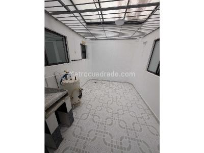 Apartamento en arriendo en Laureles, Medellín · foto 8 de 18