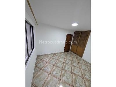 Apartamento en arriendo en Laureles, Medellín · foto 9 de 18