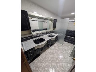 Apartamento en arriendo en Laureles, Medellín · foto 15 de 18