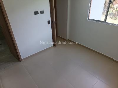 Apartamento de 3 alcobas en arriendo en Robledo Pajarito, Medellín, 55 m² · foto 18 de 20