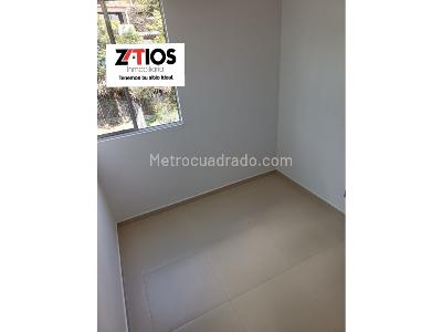 Apartamento de 3 alcobas en arriendo en Robledo Pajarito, Medellín, 55 m² · foto 8 de 20