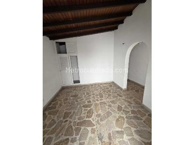 Casa de 4 alcobas en arriendo en El Velodromo, Medellín, 180 m² · foto 11 de 18