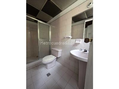 Casa de 4 alcobas en arriendo en El Velodromo, Medellín, 180 m² · foto 14 de 18