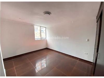 Apartamento de 3 alcobas en arriendo en La Castellana, Medellín, 130 m² · foto 8 de 15