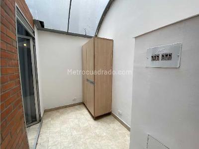 Apartamento de 3 alcobas en arriendo en La Castellana, Medellín, 130 m² · foto 13 de 15