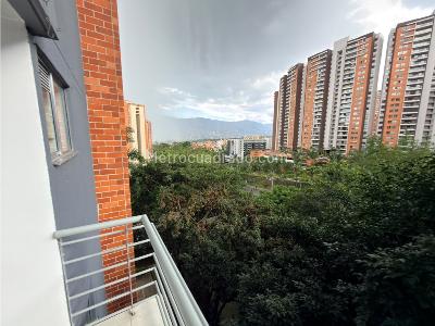 Apartamento de 2 alcobas en arriendo en Loma De Los Bernal, Medellín, 52 m² · foto 10 de 10