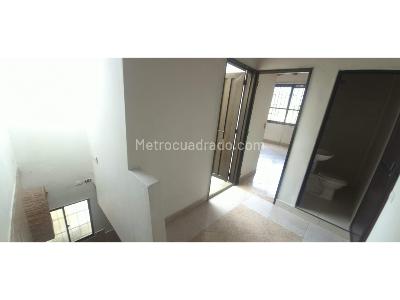 Casa de 4 alcobas en venta en El Mirador, Bello, 90 m² · foto 20 de 20