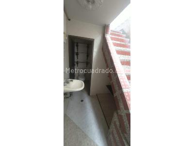 Casa de 4 alcobas en venta en El Mirador, Bello, 90 m² · foto 2 de 20