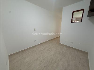 Apartamento de 2 alcobas en arriendo en La Floresta, Medellín, 72 m² · foto 9 de 12