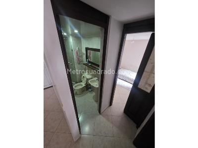 Apartamento de 3 alcobas en venta en Chagualo, Medellín, 54 m² · foto 10 de 16
