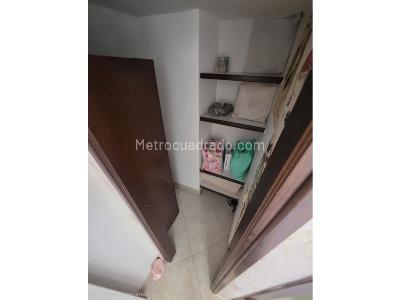 Apartamento de 3 alcobas en venta en Chagualo, Medellín, 54 m² · foto 14 de 16