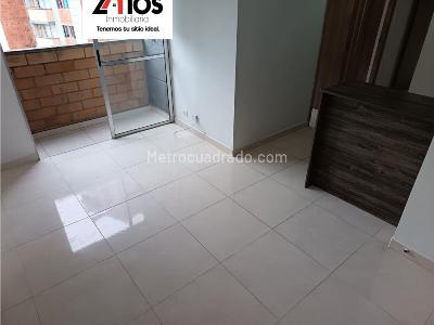 Apartamento de 3 alcobas en arriendo en Robledo Pajarito, Medellín, 55 m² · foto 2 de 20