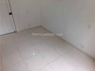 Apartamento de 3 alcobas en arriendo en Robledo Pajarito, Medellín, 55 m² · foto 6 de 20