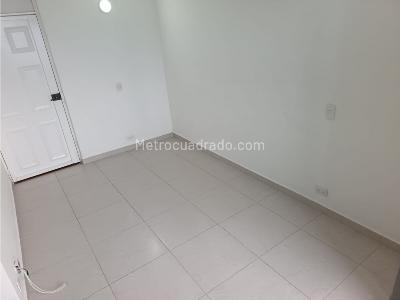 Apartamento de 3 alcobas en arriendo en Robledo Pajarito, Medellín, 55 m² · foto 7 de 20