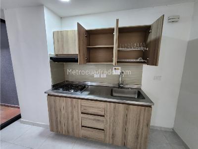 Apartaestudio en arriendo en Santa Lucia, Medellín, 46 m² · foto 3 de 13