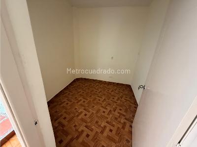 Casa de 5 alcobas en arriendo en Cristo Rey, Medellín, 150 m² · foto 4 de 13