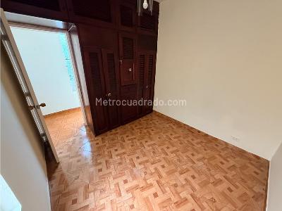 Casa de 5 alcobas en arriendo en Cristo Rey, Medellín, 150 m² · foto 11 de 13