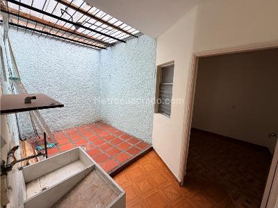 Casa de 5 alcobas en arriendo en Cristo Rey, Medellín, 150 m² · foto 12 de 13