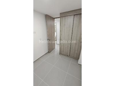 Apartamento de 3 alcobas en arriendo en Robledo Pajarito, Medellín, 55 m² · foto 10 de 16